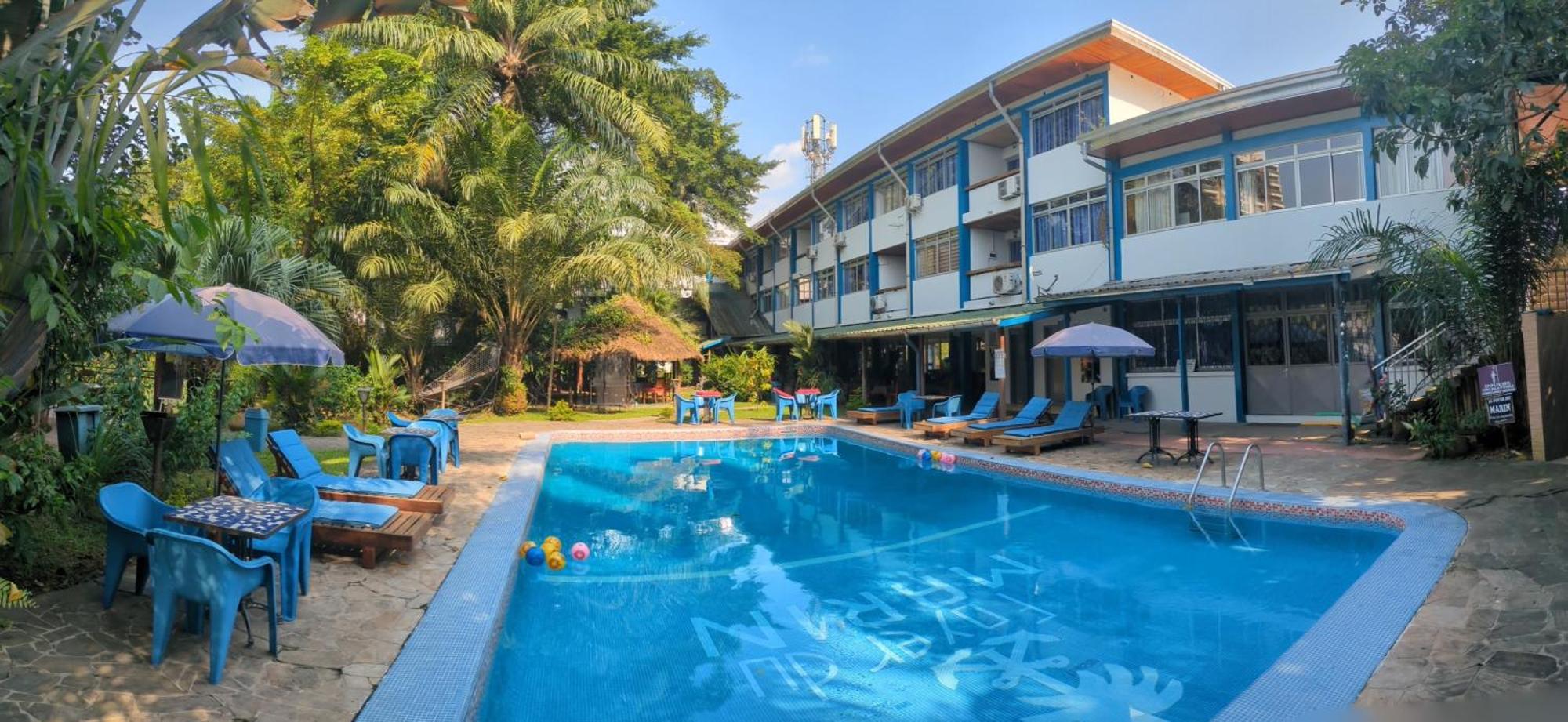 Foyer Du Marin Hotel Douala Bagian luar foto