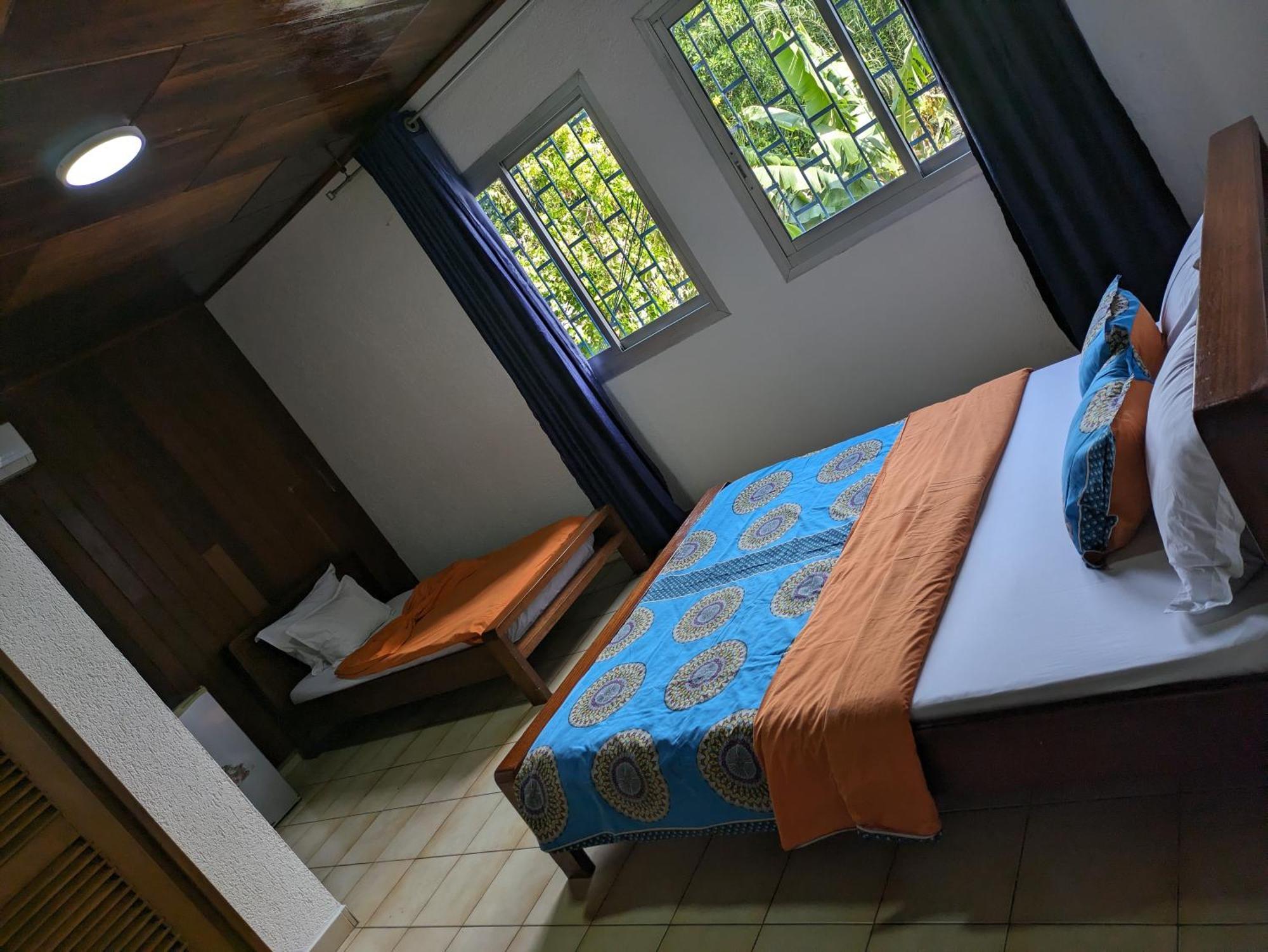 Foyer Du Marin - Deutsche Seemannsmission Douala Bagian luar foto
